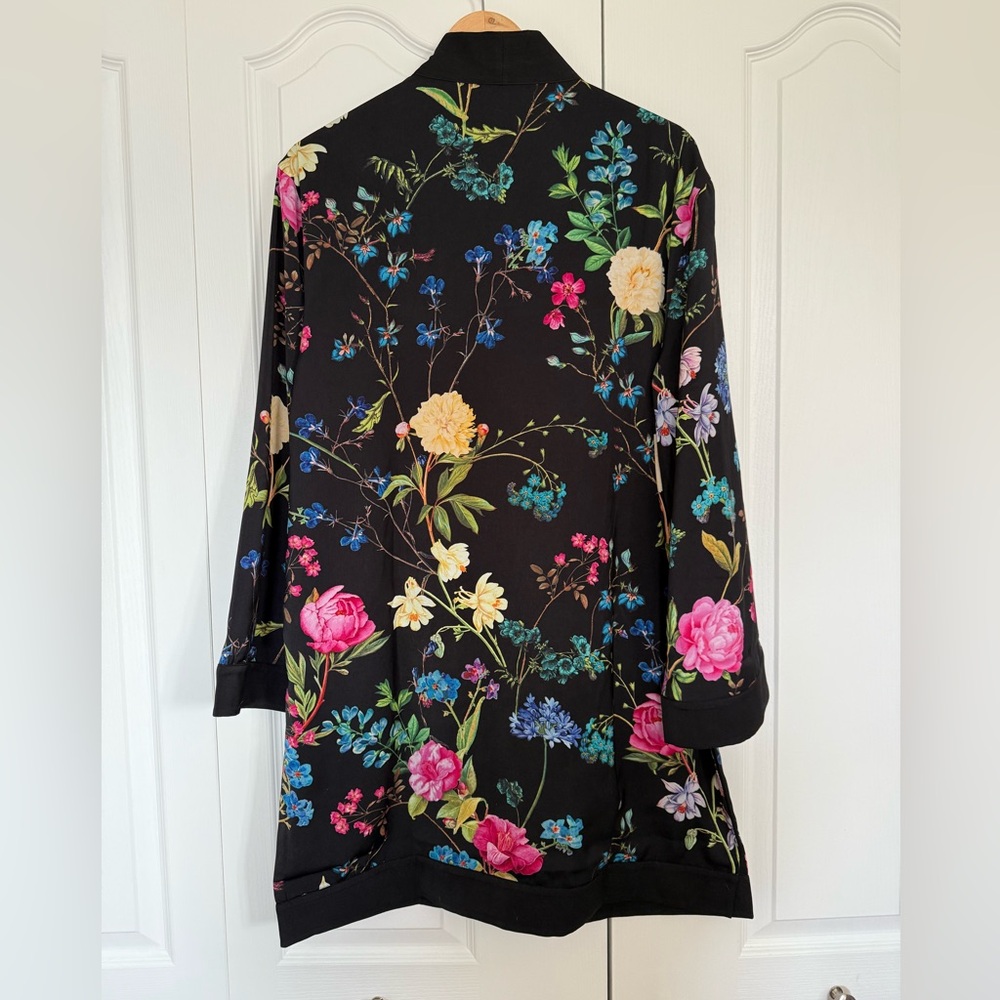 Stella and dot reversable floral kimono size M/L - Picture 5 of 9